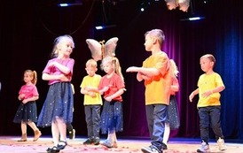 XXII PRZEGLĄD FORM ESTRADOWYCH I TEATRALNYCH 37