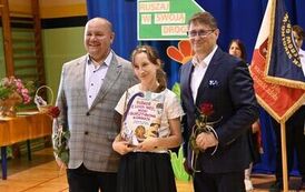 &bdquo;Edukacja to najpotężniejsza broń, jakiej możesz użyć, aby zmienić świat.&rdquo;  9