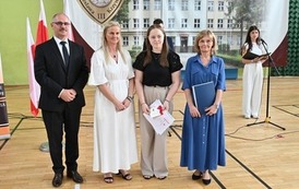 &bdquo;Edukacja to najpotężniejsza broń, jakiej możesz użyć, aby zmienić świat.&rdquo;  28