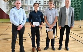 &bdquo;Edukacja to najpotężniejsza broń, jakiej możesz użyć, aby zmienić świat.&rdquo;  33