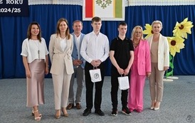 &bdquo;Edukacja to najpotężniejsza broń, jakiej możesz użyć, aby zmienić świat.&rdquo;  52