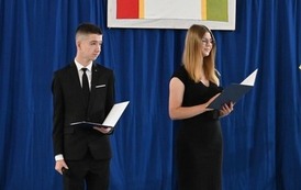 &bdquo;Edukacja to najpotężniejsza broń, jakiej możesz użyć, aby zmienić świat.&rdquo;  69