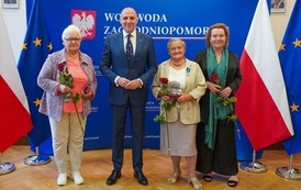 Pani Bogdana Maria Winnicka uhonorowana Medalem Stulecia Odzyskanej Niepodległości 9