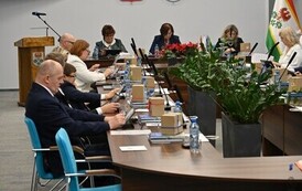 BUDŻET POWIATU CHOSZCZEŃSKIEGO NA ROK 2026 PRZYJĘTY! 10