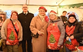 &bdquo;Wigilia pod Gwiazdami&rdquo; &mdash; świąteczne spotkanie 98