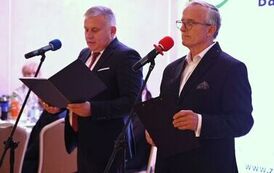 Medal "Zasłużony dla Powiatu" wręczony w dniu otwarcia nowego oddziału banku! 6