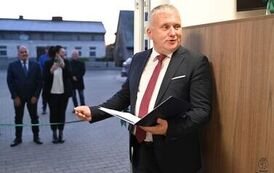 Medal "Zasłużony dla Powiatu" wręczony w dniu otwarcia nowego oddziału banku! 13