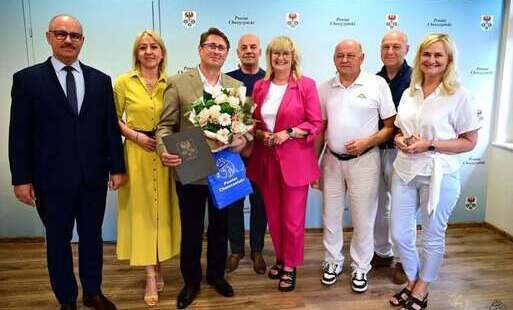Zdjęcie do Uroczyste powierzenie stanowiska dyrektora Specjalnego Ośrodka Szkolno-Wychowawczego im. Kawaler&oacute;w Orderu Uśmiechu w Suliszewie.