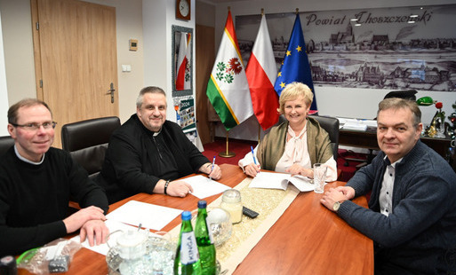 Zdjęcie do Podpisanie umowy o dotację na zabytki