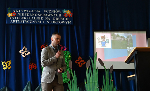 Zdjęcie do "Aktywizacja uczni&oacute;w niepełnosprawnych intelektualnie na gruncie artystycznym i sportowym" 