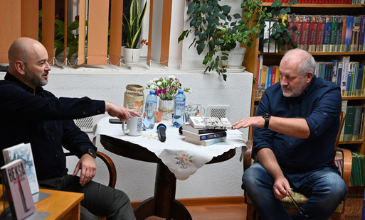 Zdjęcie do Literacki Wiecz&oacute;r z Marcinem Grzelakiem