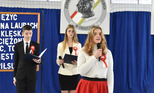 Zdjęcie do UROCZYSTY APEL Z OKAZJI ODZYSKANIA NIEPODLEGŁOŚCI