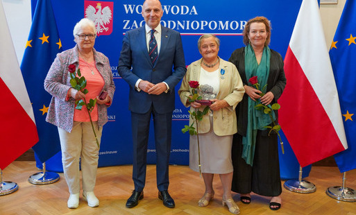 Zdjęcie do Pani Bogdana Maria Winnicka uhonorowana Medalem Stulecia Odzyskanej Niepodległości