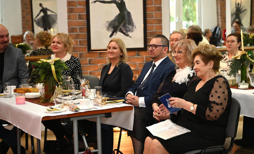 Zdjęcie do Wigilijne spotkanie senior&oacute;w