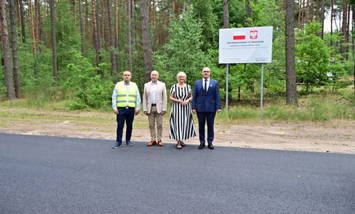 Zdjęcie do Remont drogi powiatowej Brzeziny - Zieleniewo
